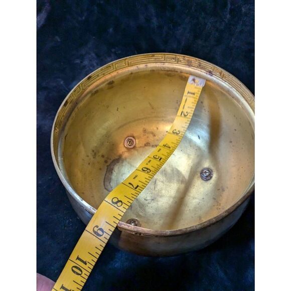 Vintage solid brass cauldron,plant pot 8Wx6H - Picture 5 of 11